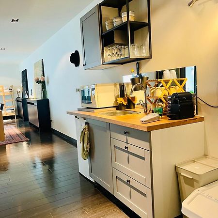 Down Town Spacious Loft Retreat With Private Parking Bruxelles Exterior foto